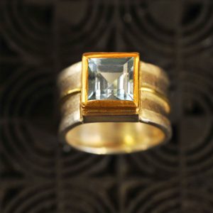 Goldschmiede karlsruhe unikatschmuck riegels-winsauer Aquamarin Ring Gold silber